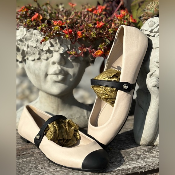 CHANEL RARE🦄VINTAGE Lambskin Ballerina/Mary Jane Flats (38) ‼️NWIB‼️ - Picture 1 of 16